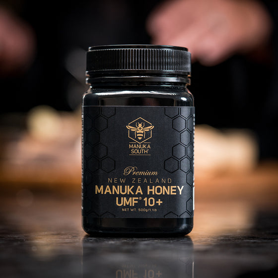 Close up of UMF 10+ Manuka Honey