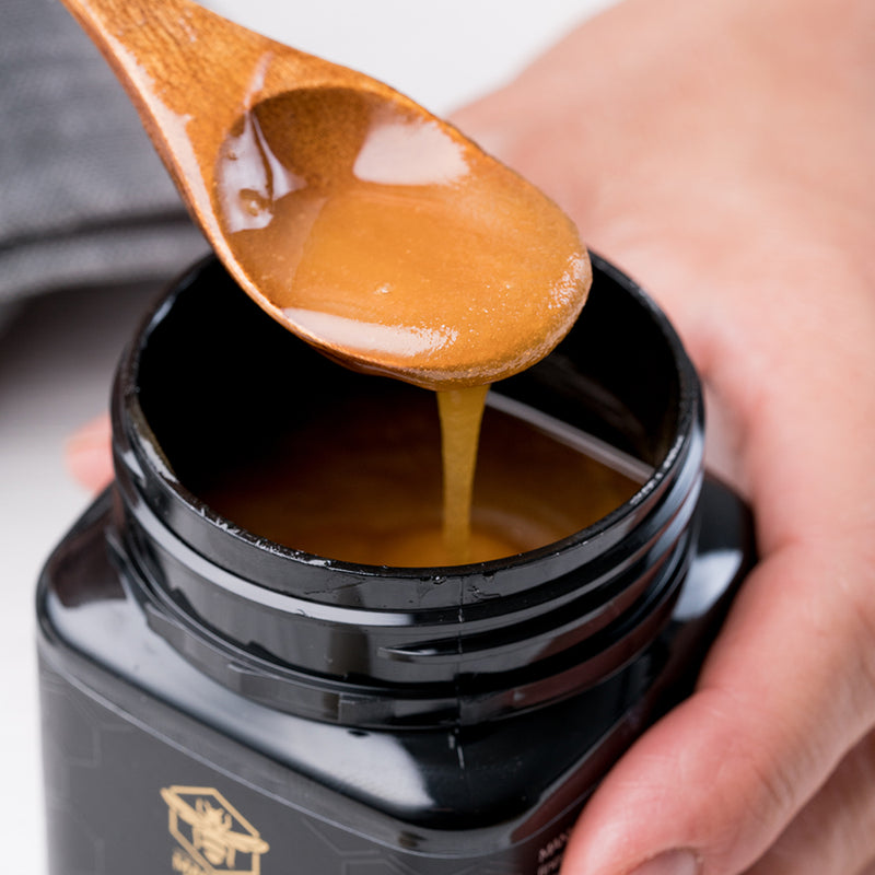Close up of manuka honey on spoon